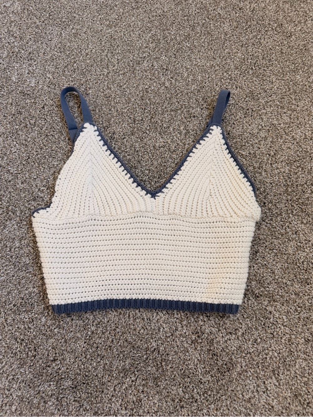 Hollister Cream Crochet Cropped Top with Navy Trim